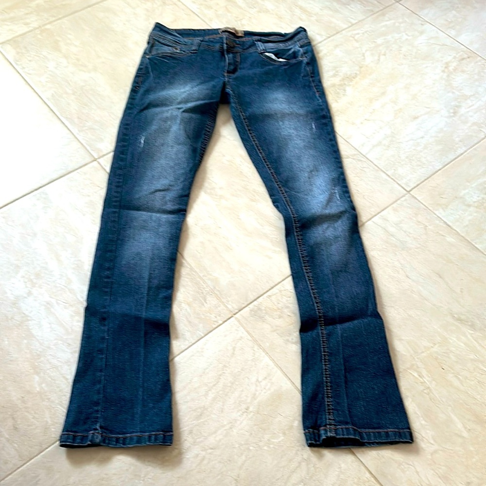 Wallflower jeans size 9